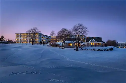 Внешний вид Samoset Resort в зимнее время