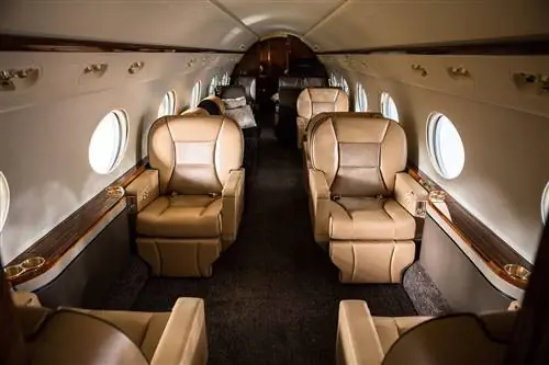 Интерьер частного самолета Flexjet