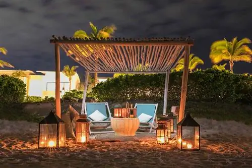 Ночной пляжный пикник в Andaz Mayakoba