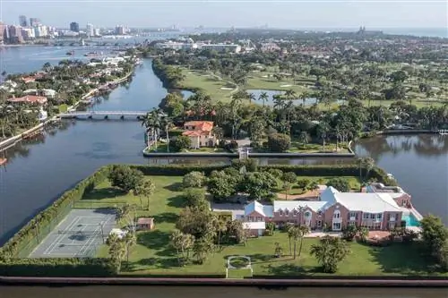 Вид с воздуха на Тарпон-Айл-Палм-Бич