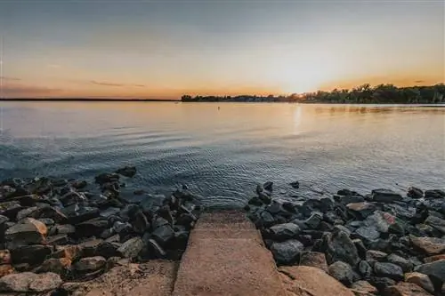 Закат на озере Мюррей в Лексингтоне, Южная Каролина