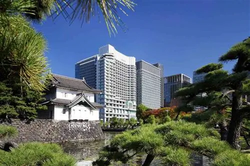 Внешний вид отеля Palace Hotel Tokyo, признанного одним из лучших отелей Токио.