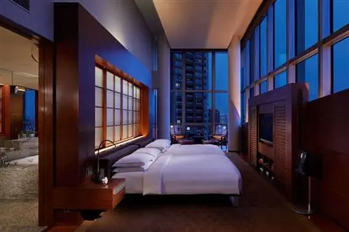 Люкс в отеле Grand Hyatt Tokyo признан одним из лучших отелей Токио.