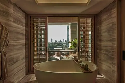 Ванная комната в люксе River Premier в Capella Bangkok