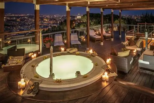 Rome Cavalieri - Люкс Planetarium - Частная терраса на крыше с видом на Рим