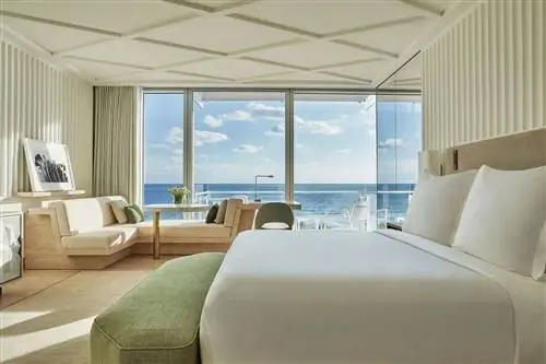 Отель Four Seasons в клубе серфинга