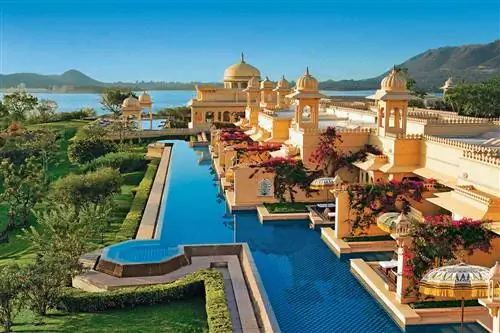 Полуприватный бассейн в The Oberoi Udaivilas