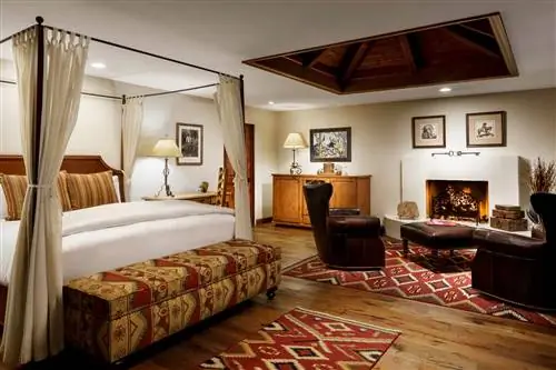 Гостевая комната в Hermosa Inn