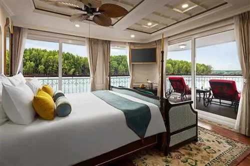 Люкс «Гранд» на жемчужине Меконга от Uniworld Boutique River Cruises