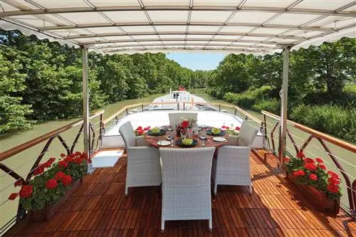 Гостевая палуба на корабле Alouette от Belmond