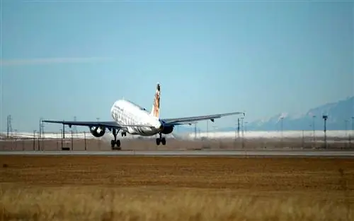 Фронтир Эйрлайнз