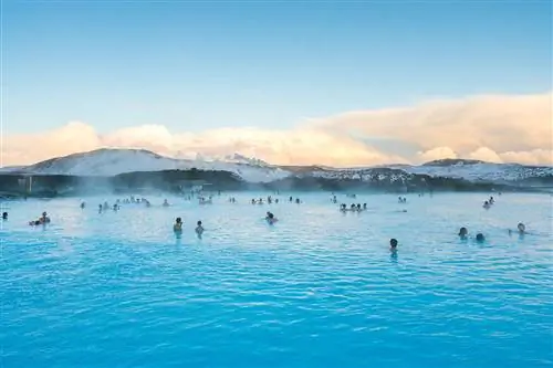 Голубая лагуна или Небесная лагуна? Что нужно знать о знаменитых бассейнах Исландии