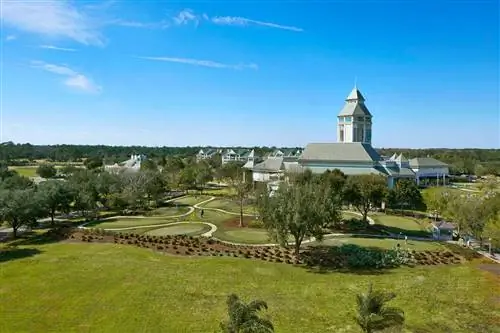 Поле для гольфа в World Golf Village из люкса с 1 кроватью и двойным балконом