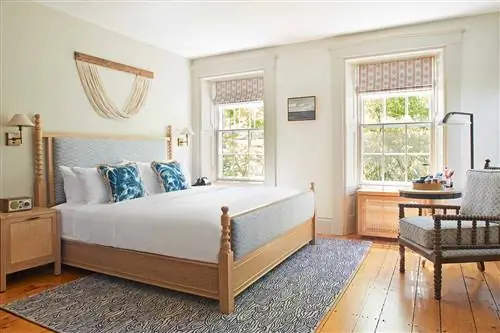 Спальня в Faraway Hotel