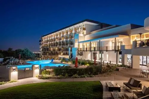 Экстерьер ADERO Scottsdale ночью