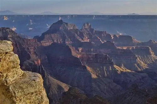 Скальное образование храма Дэва в национальном парке Гранд-Каньон