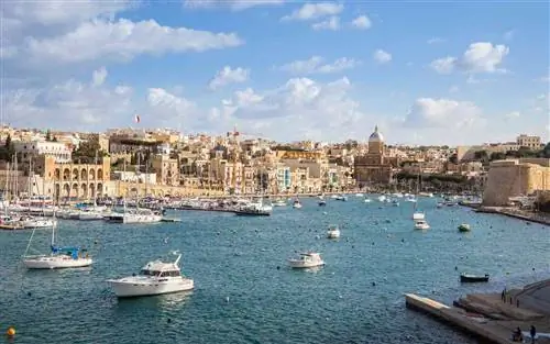 Панорамный вид на гавань мальтийской столицы Валлетты, Мальта