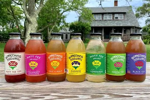 Ряд соков и чая от Something Natural в Нантакете