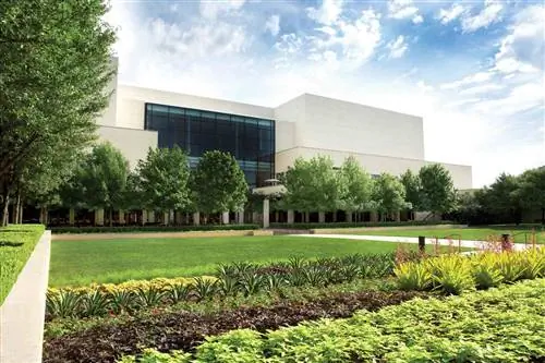 Экстерьер торгового центра North Park Center в Далласе