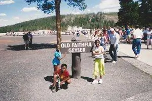 Личные фотографии Ванессы Уилкинс из детства в Old Faithful