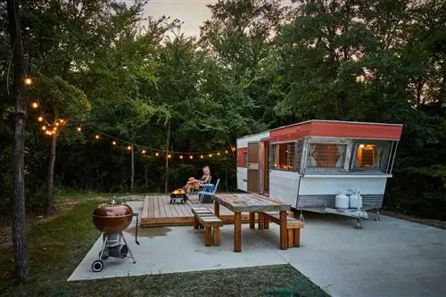 Внешний вид арендованного трейлера в The Range Vintage Trailer Resort