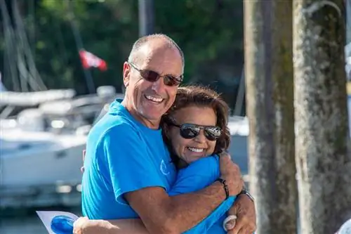 Фотографии североамериканца Берта, который проплыл вокруг света без компаса и вернулся домой к своей семье.