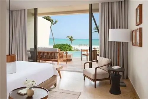 Люкс рядом с пляжем в Rosewood Mayakoba, роскошном курорте в Мексике.
