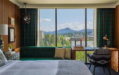 Выпускник Отель Юджин, Орегон