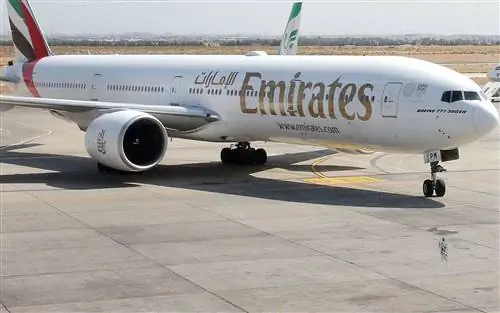 Самолет авиакомпании Эмирейтс