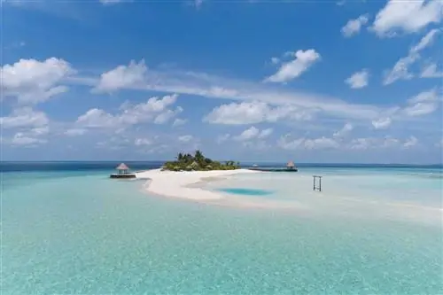 Курорт Naladhu Private Island на Мальдивах