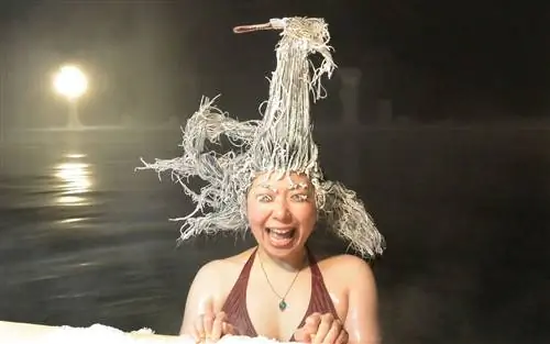 участницы конкурса по замораживанию женских волос