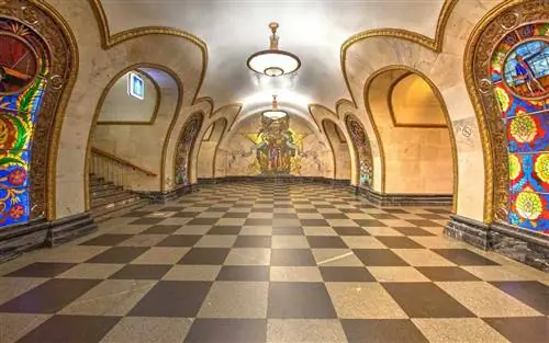 Метро Новослободская