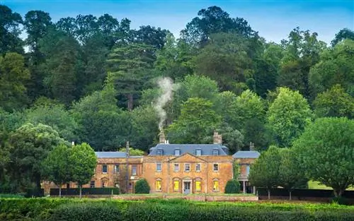 Внутри самого обсуждаемого нового отеля Великобритании