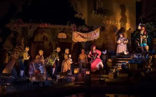 Фанаты Диснея воссоздают знаменитые аттракционы в тематических парках у себя дома - и это потрясающе