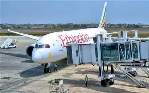 Эфиопские авиалинии Boeing 787 Dreamliner, Ломе, Того Эфиопские авиалинии Boeing 787 Dreamliner, Ломе, Того