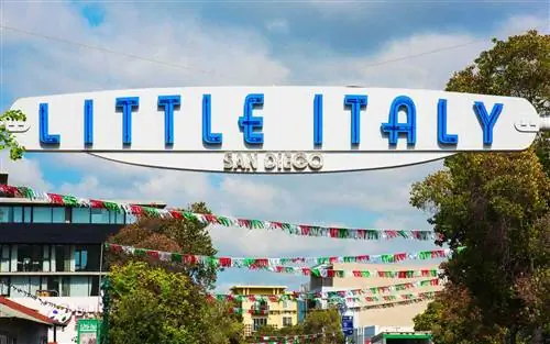 Секция Маленькая Италия в Сан-Диего