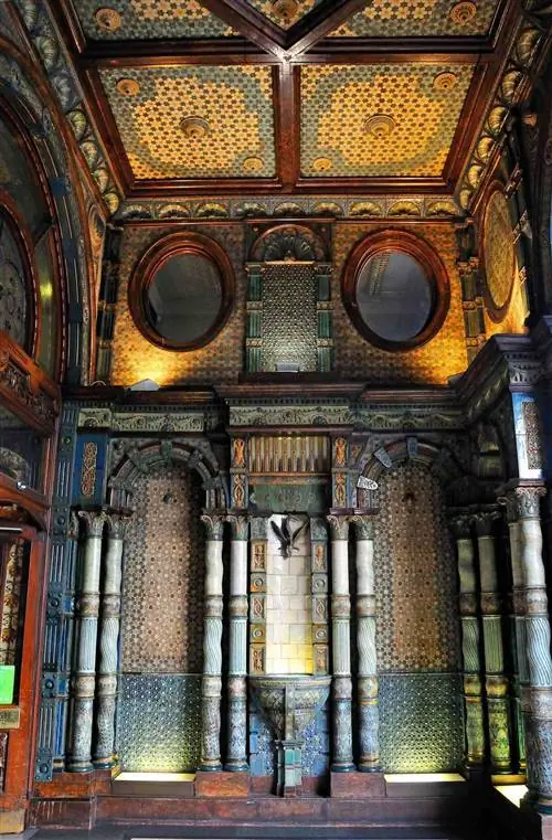 Лондон, Англия, Великобритания. Фойе отделения юридических судов Lloyds Bank (1883 г.), 215, Strand.