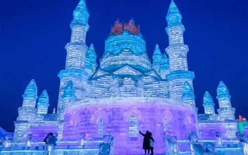 Замок Харбинского международного ледового фестиваля