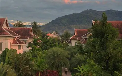Отель Luang Say Residence расположен в городе Луангпхабанг, внесенном в список наследия ЮНЕСКО.