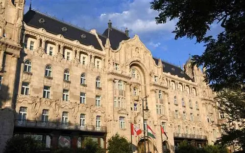 Отель Four Seasons Грешам Палас