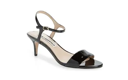 Сандалии со скидкой в Nordstrom