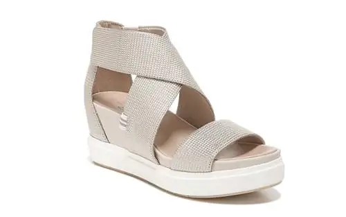 Сандалии со скидкой в Nordstrom