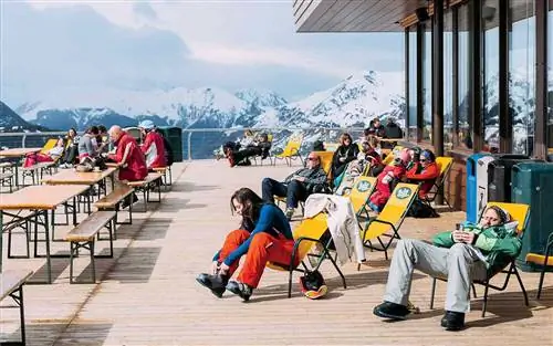 Катание на лыжах в Baqueira Beret в испанских Пиренеях