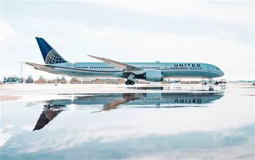 Юнайтед Боинг Дримлайнер 787-10