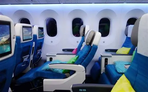 Сиденья премиум-эконом. сядьте на борт Air Tahiti Nui Dreamliner