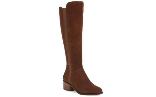 Лучшие ботинки со скидкой в Nordstrom