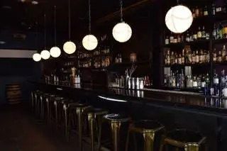 Коктейль-бар Hank's Bar Вашингтон, округ Колумбия