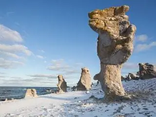 На изображении может находиться природа на улице скала и скала