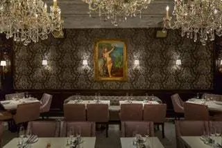 Бостон Массачусетс Бар Yvonne's