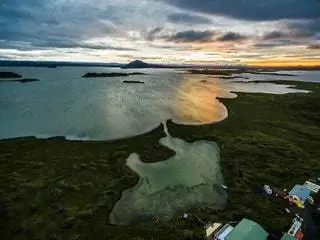 Это изображение может содержать Природа На открытом воздухе Лед Вода Земля Снег Горы Океан и Море
